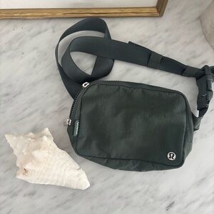 Lululemon Sage green 2L crossbody belt bag